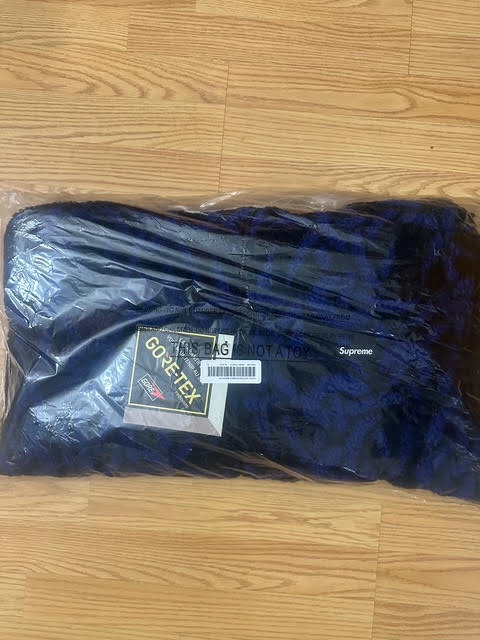 Supreme Celtic Knot reversible windstopper