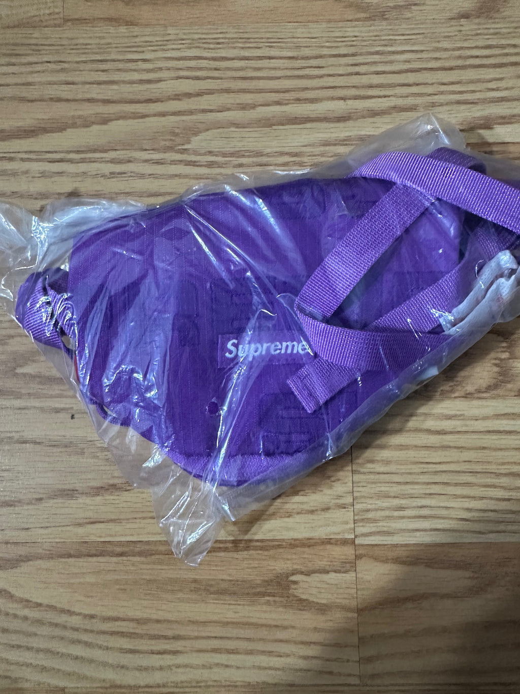 Supreme Neck pouch
