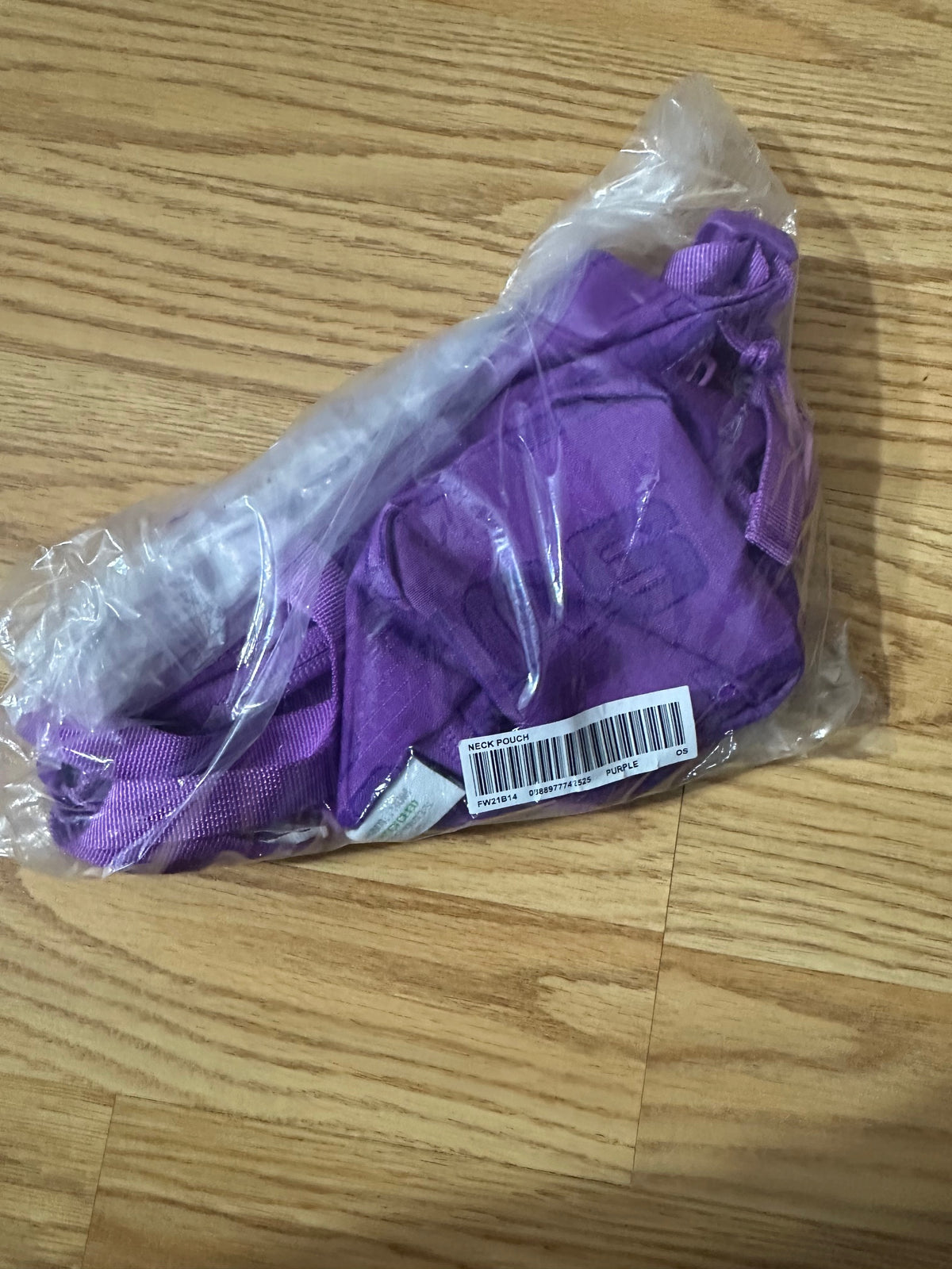 Supreme Neck pouch