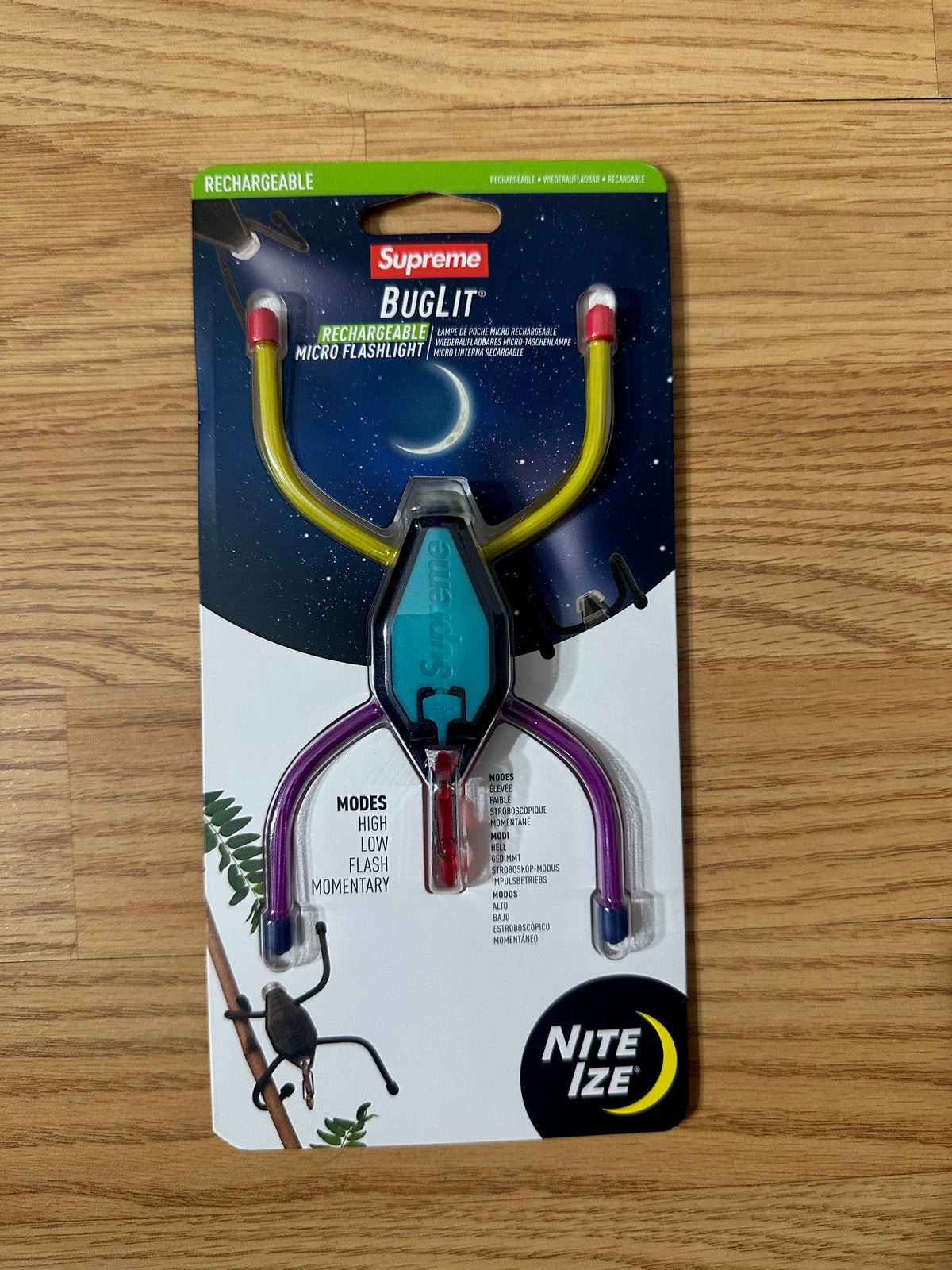 Supreme BugLit Rechargeable Flashlight