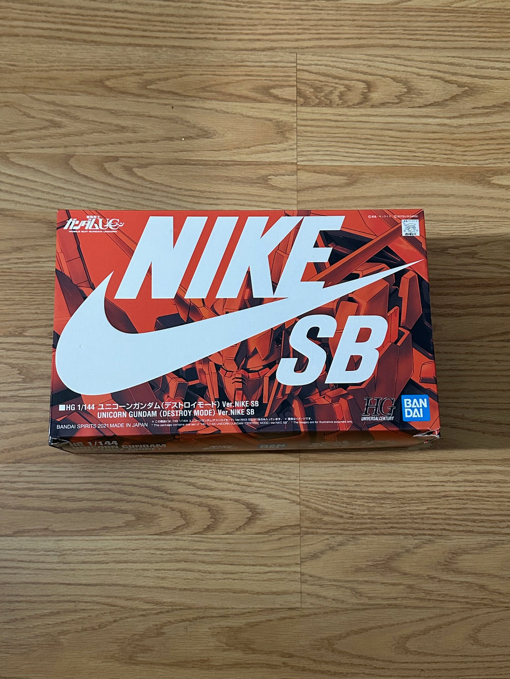 Bandai Gundam x Nike SB Unicorn (Destroy Mode) (1/144 Scale) Model Kit Action Figure PAIR
