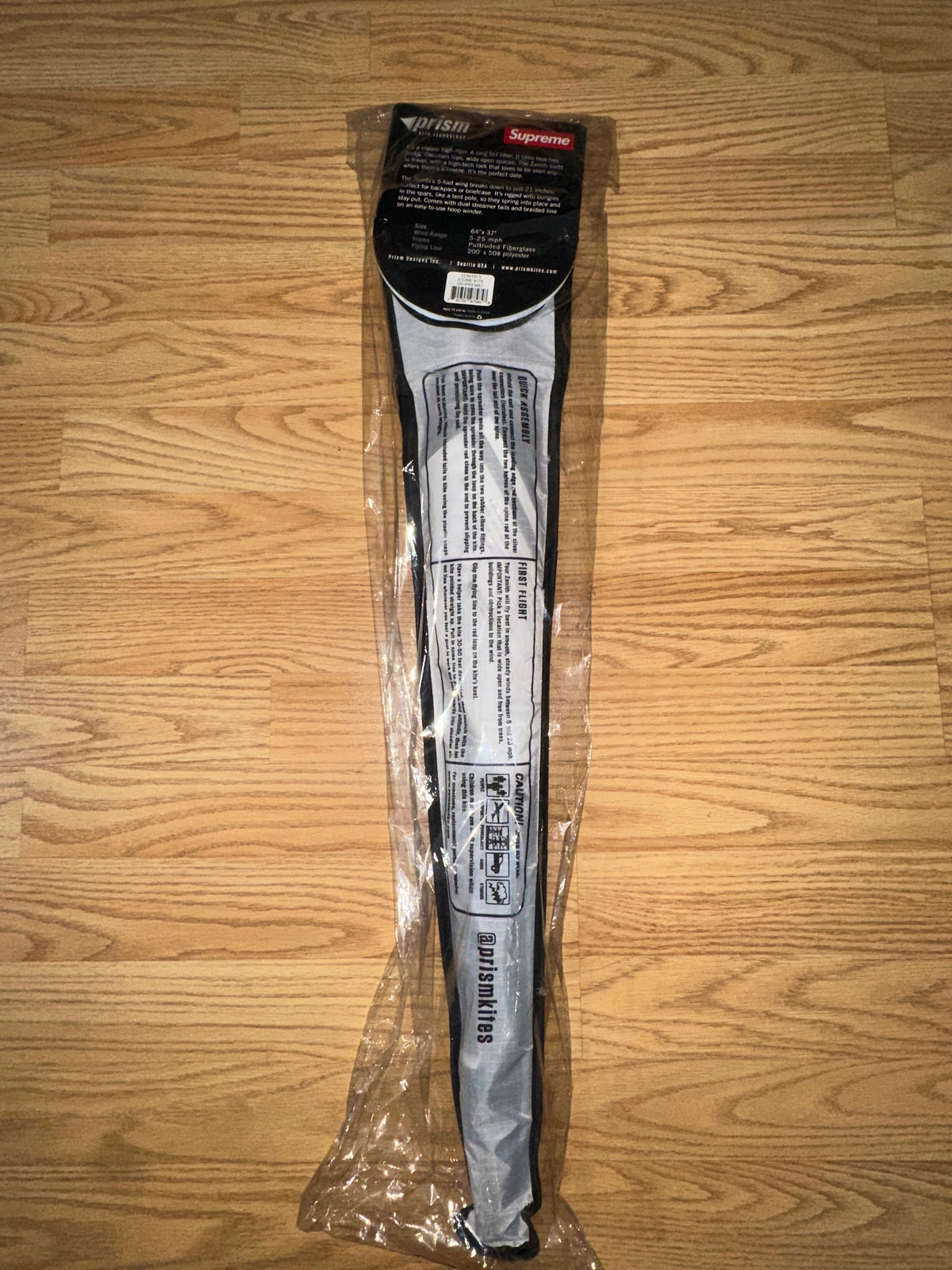 Supreme Prism Zenith 5 Kite