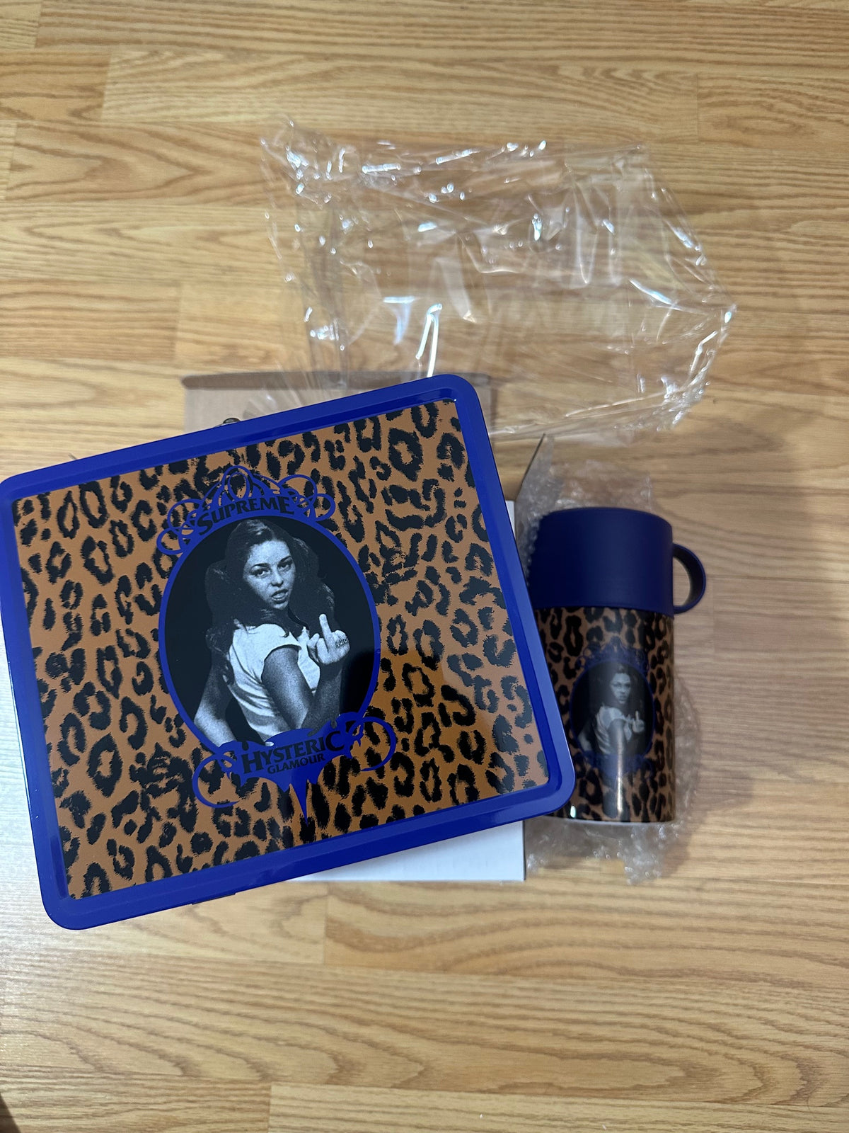 Supreme Hysteric Glamour Lunchbox Thermos Set