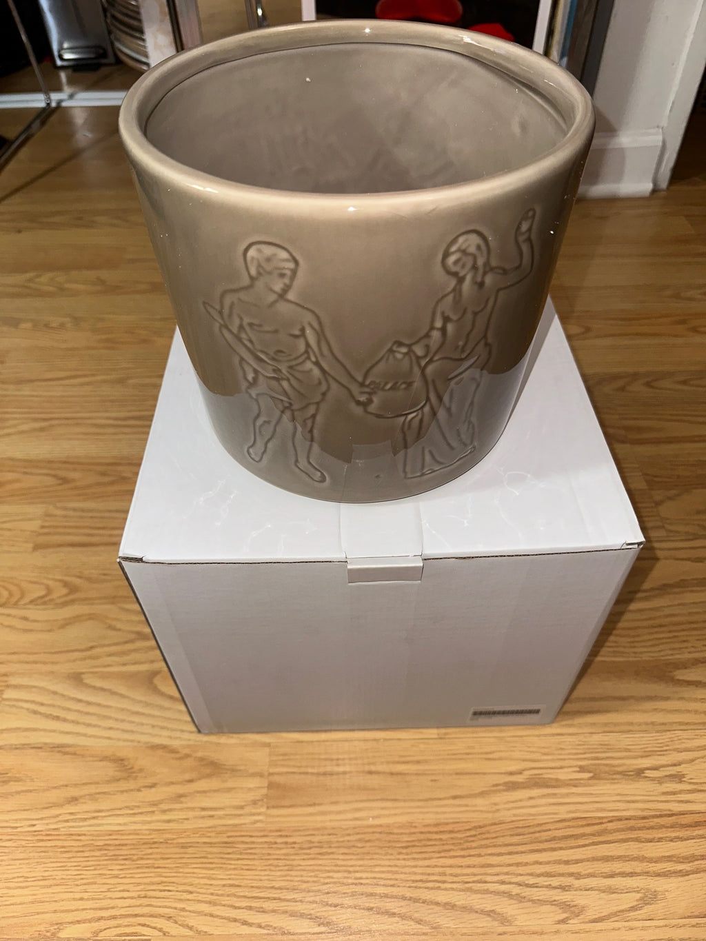 Palace Londinium Large Planter