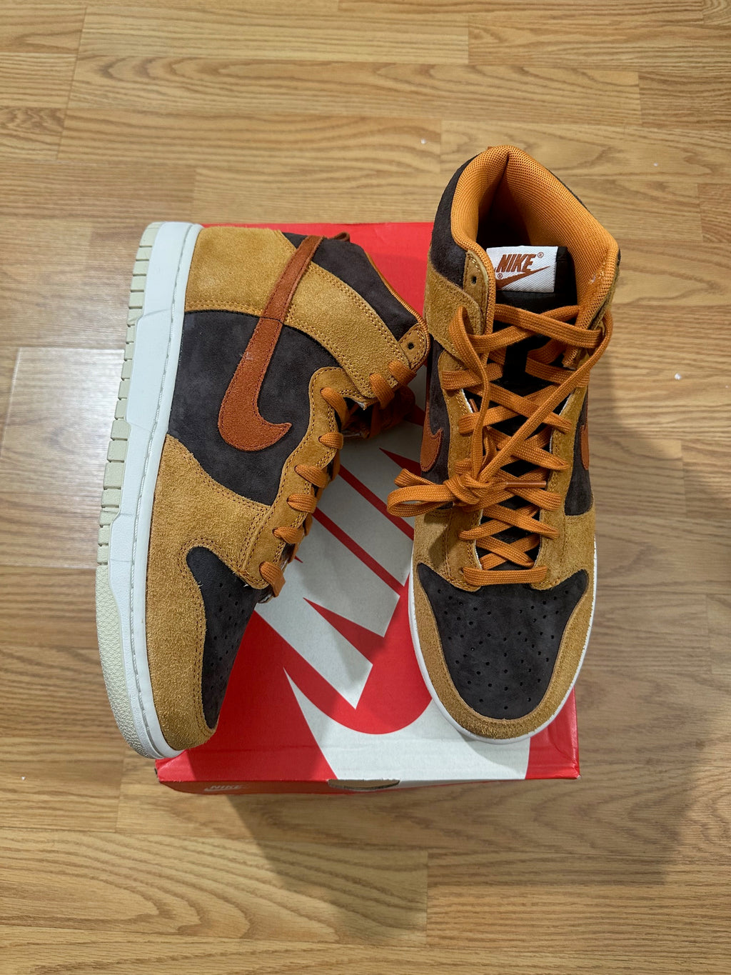 Nike Dunk Hi Retro PRM