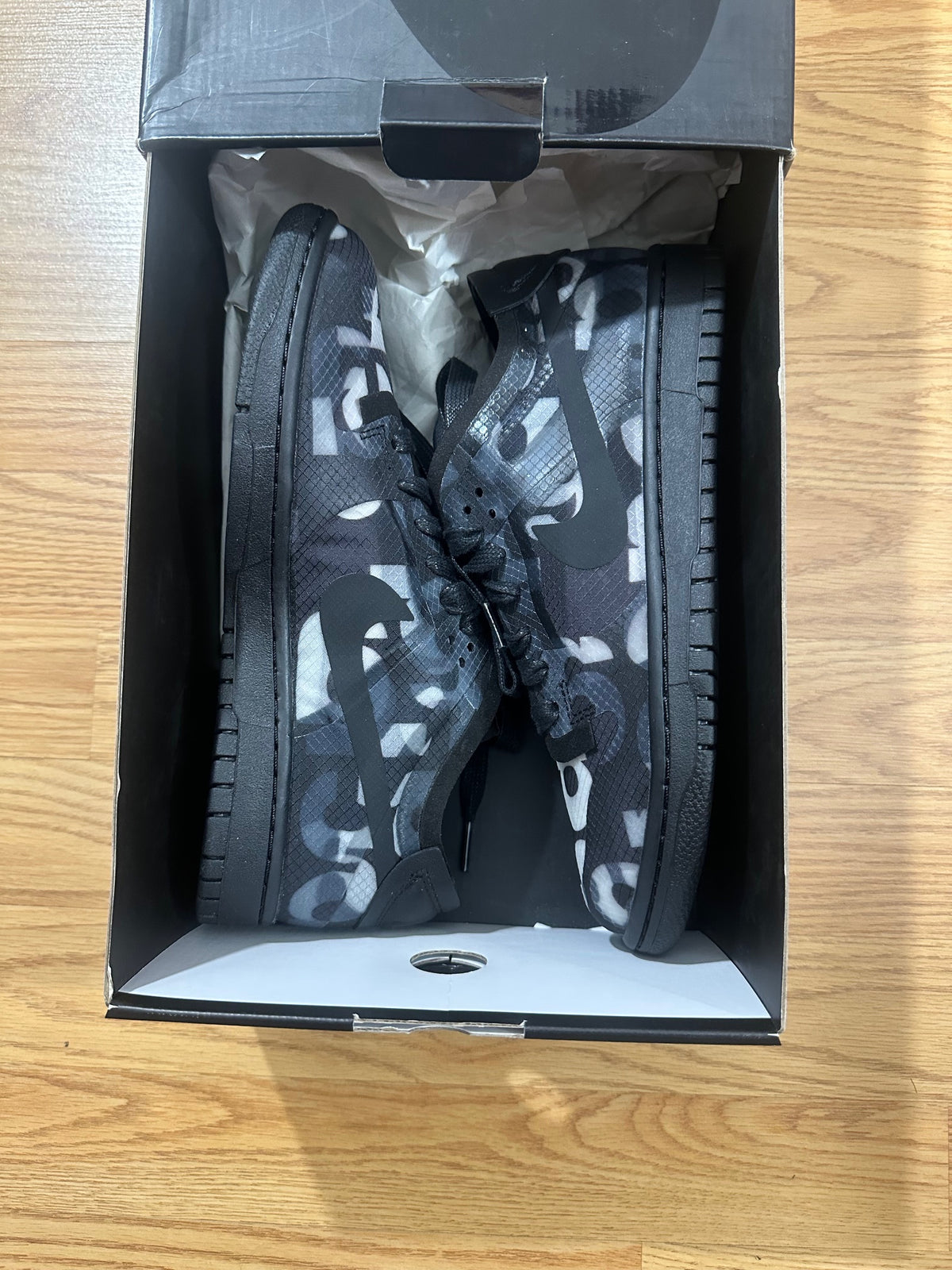 Nike Dunk Low CDG