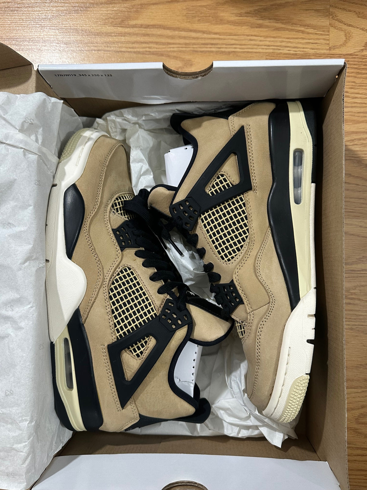 Jordan 4 Fossil