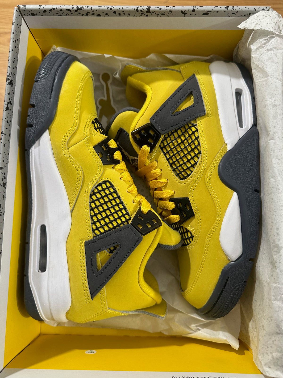 Jordan 4 Lightning