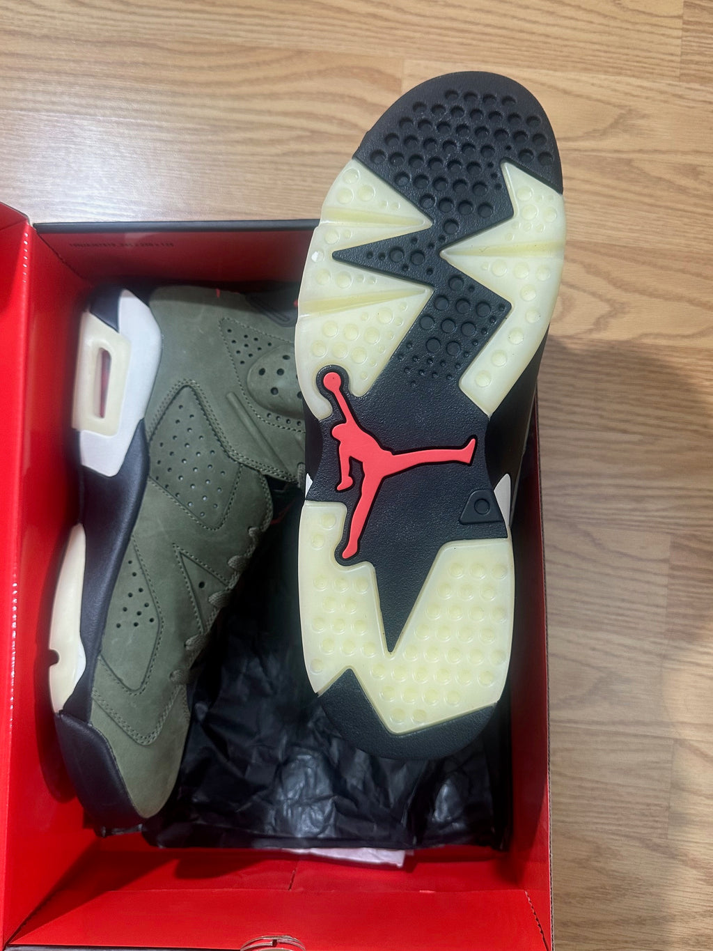 Jordan 6 Travis Scott