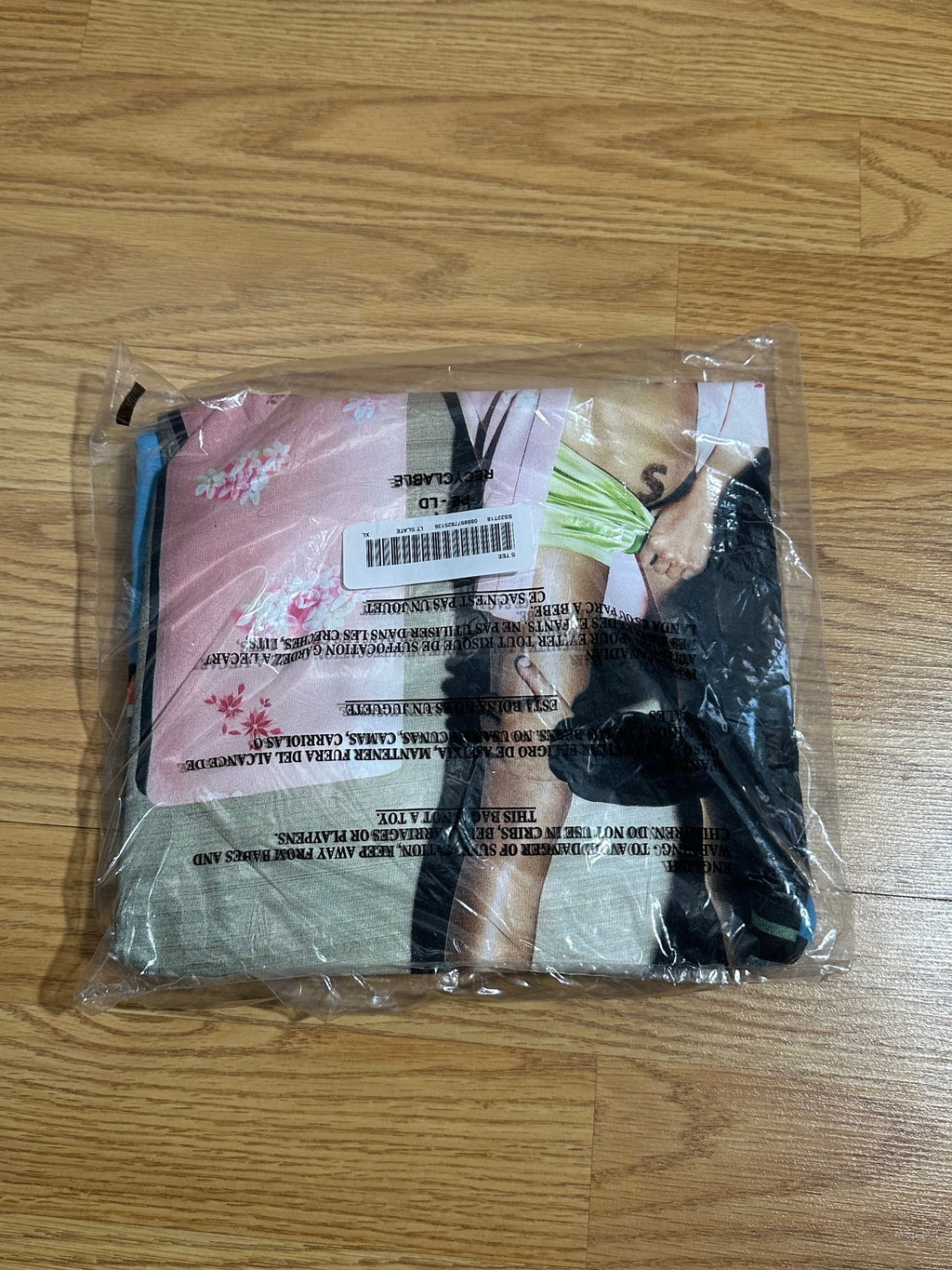 Supreme S Model Tee