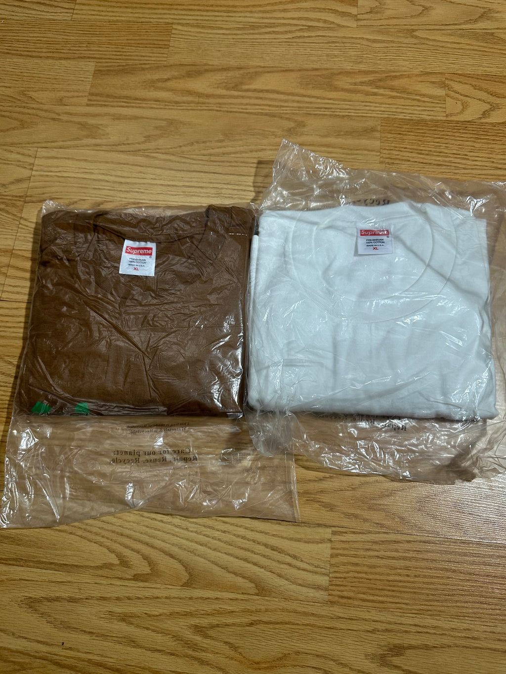 Supreme Arabic Logo Tee